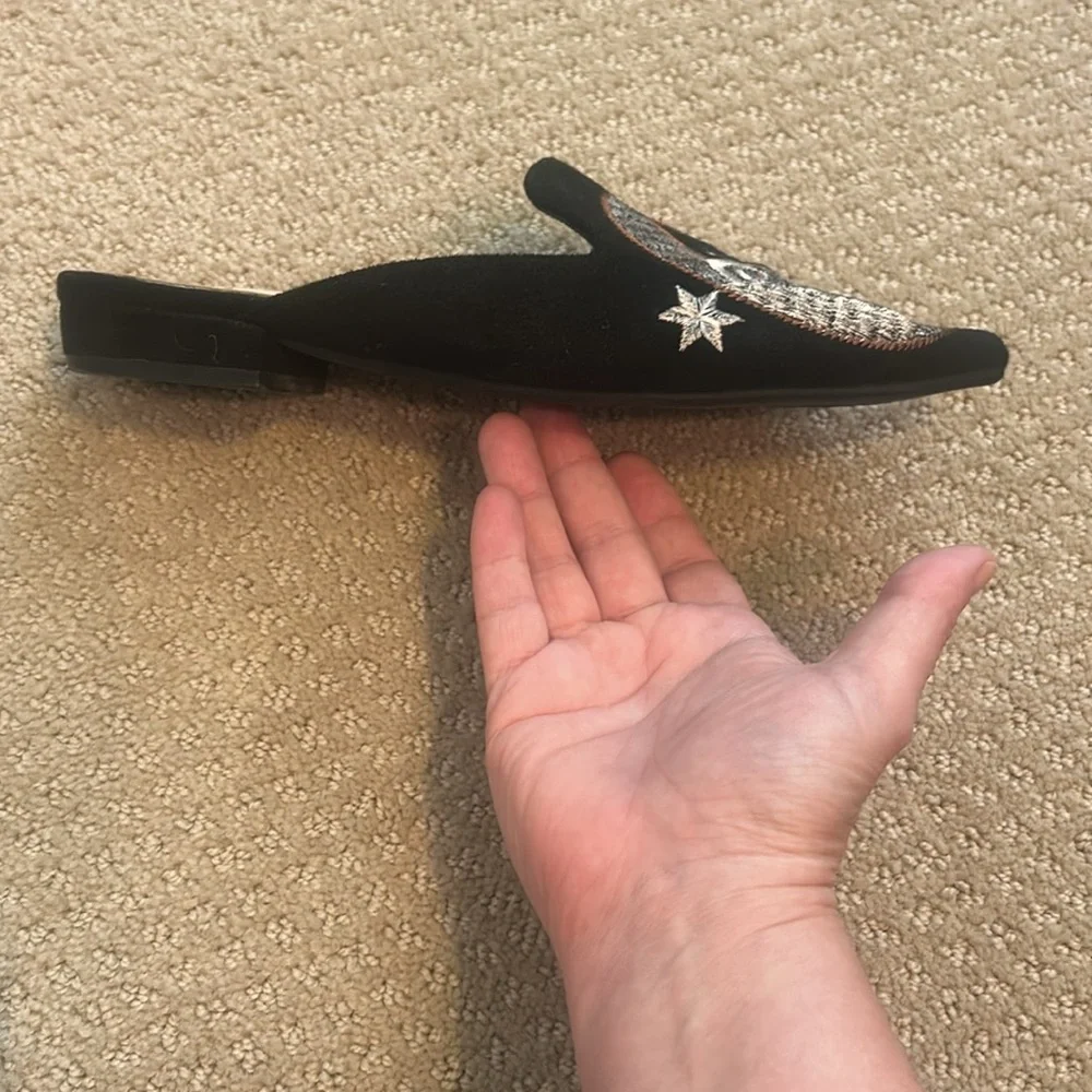 Size 35 Embroidered Sun and Moon Mules. - Picture 10 of 14